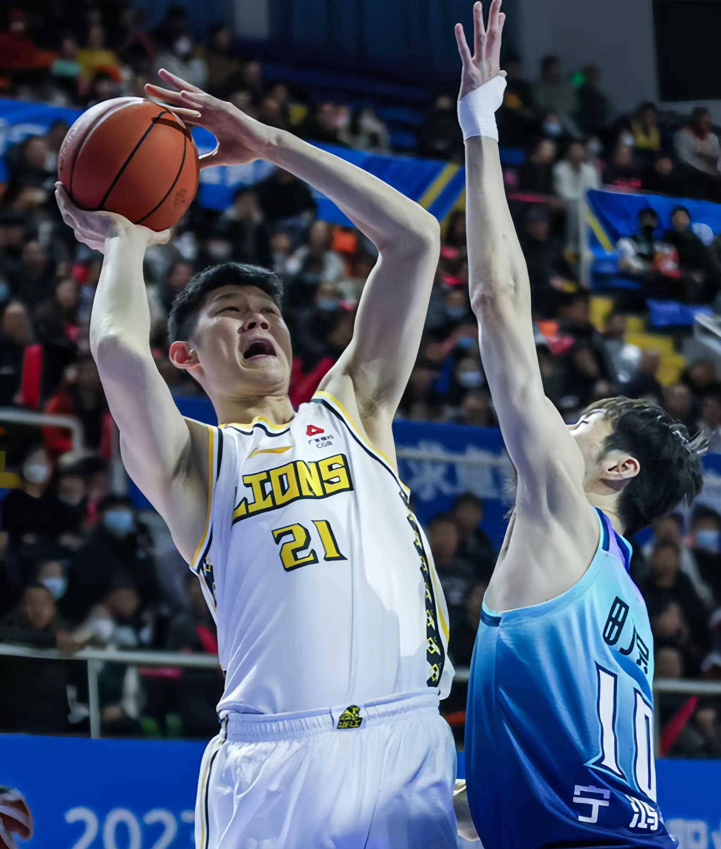 关于CBA常规赛今夜再迎强敌，圣安东尼奥马刺复出首秀，主帅态度：赛场秩序良好，资深球员宣示担当的信息