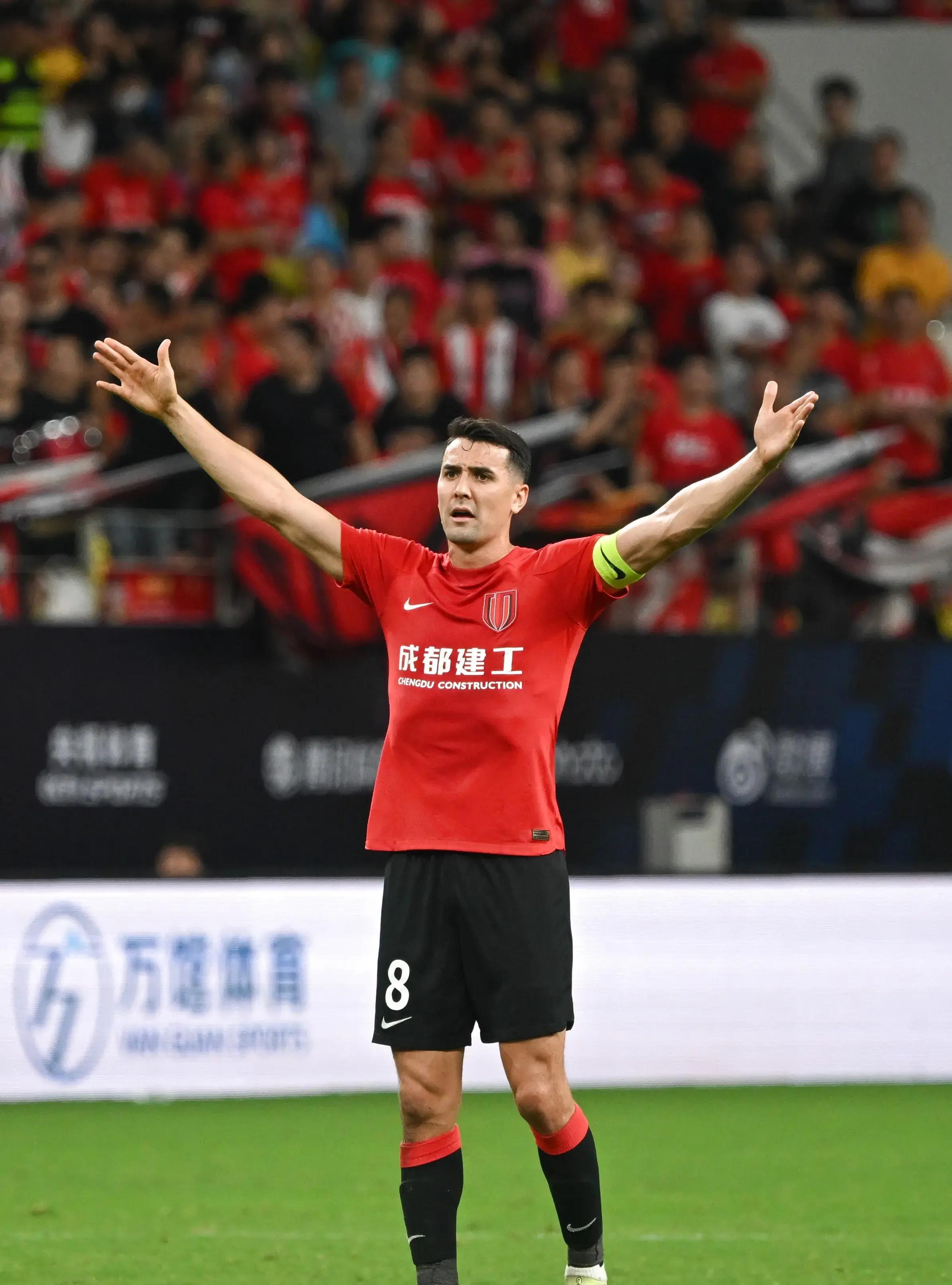 拉齐奥迎西甲关键赛，清晨状态回暖，管理层满意，年轻球员得到机会的简单介绍