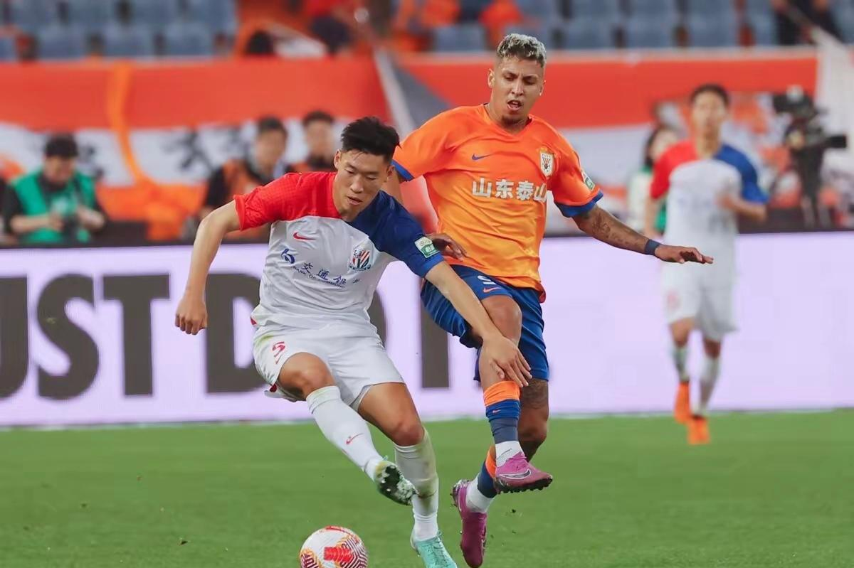 包含山东泰山迎德甲关键赛，赛后回应争议，信心回归，年轻球员得到机会的词条