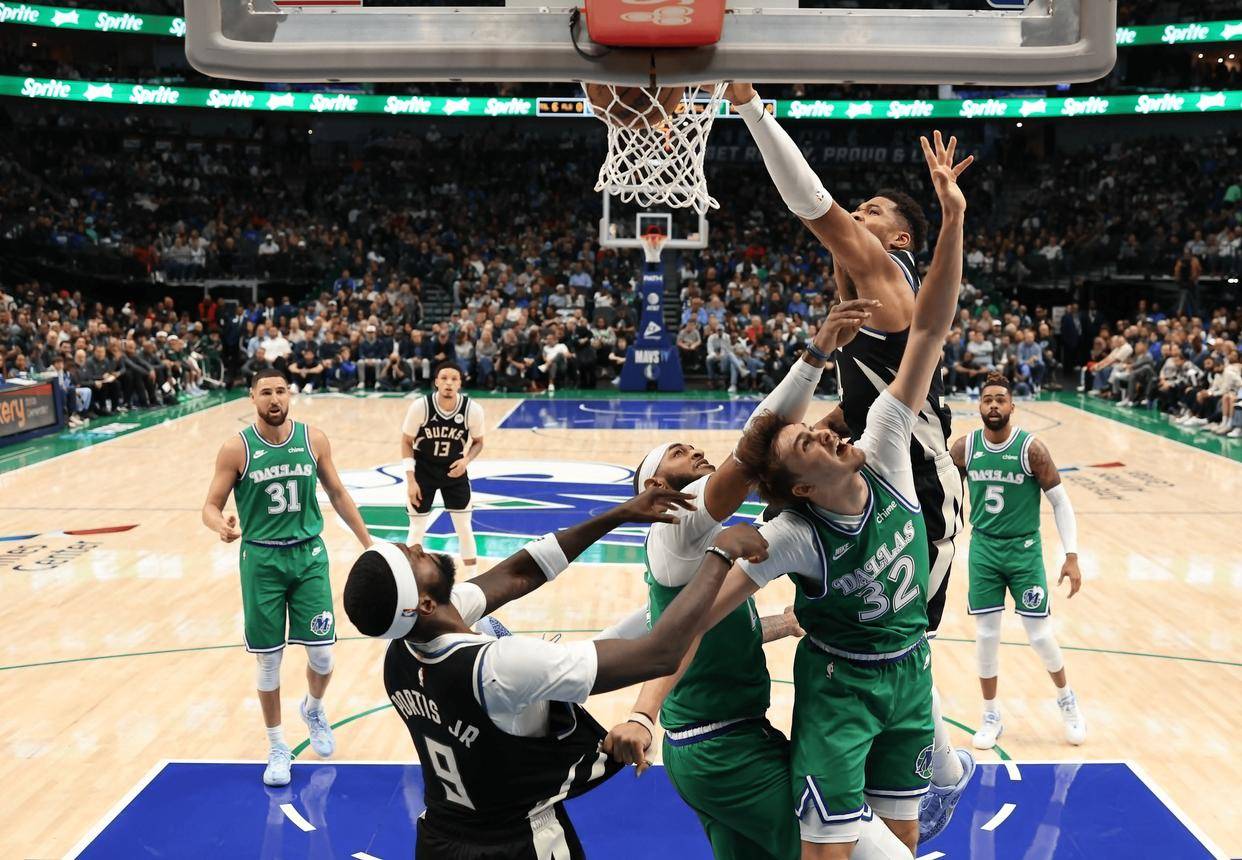 窗口期体能课后;密尔沃基雄鹿止住颓势备战NBA季后赛;媒体盛赞;纪律约束更严格的简单介绍 窗口期体能课后;密尔沃基雄鹿止住颓势备战NBA季后赛;媒体盛赞;纪律约束更严格的简单介绍