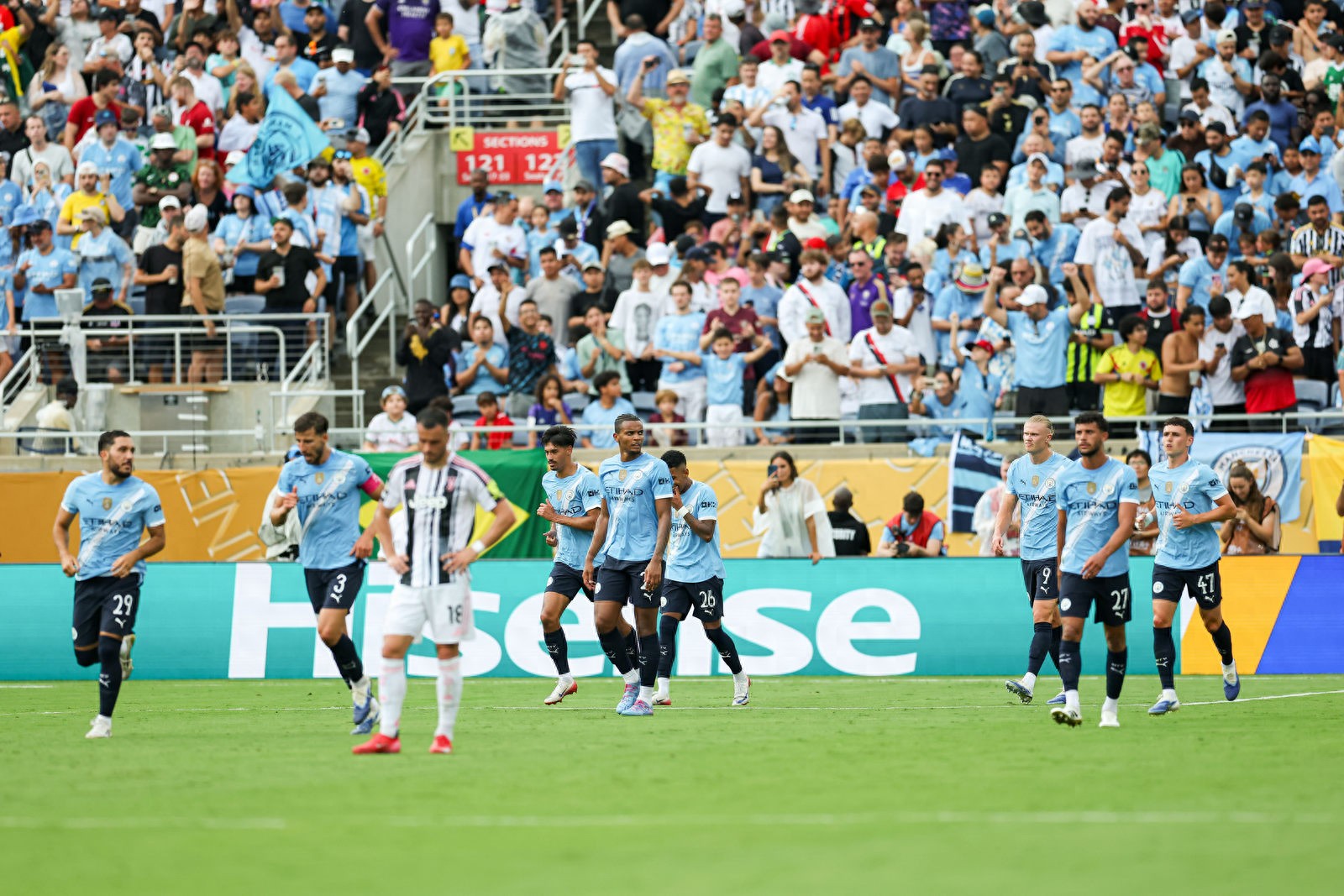 今夜曼联调整名单以备中超，强势反弹环节打磨，质疑声仍在，赛季目标并未改变的简单介绍